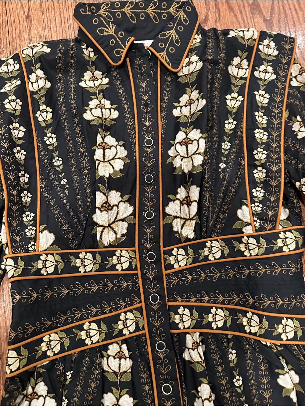 FARM Rio Black Floral Button-Front Mini Dress with Cream & Gold Accents - Picture 7 of 9